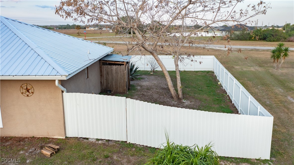7049  Tide Circle