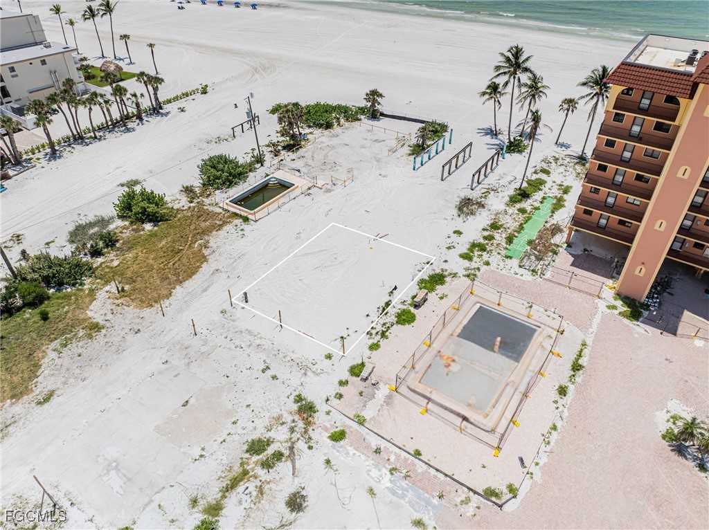 612  Estero Boulevard