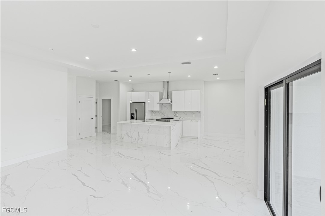 5037  Pinetree Circle