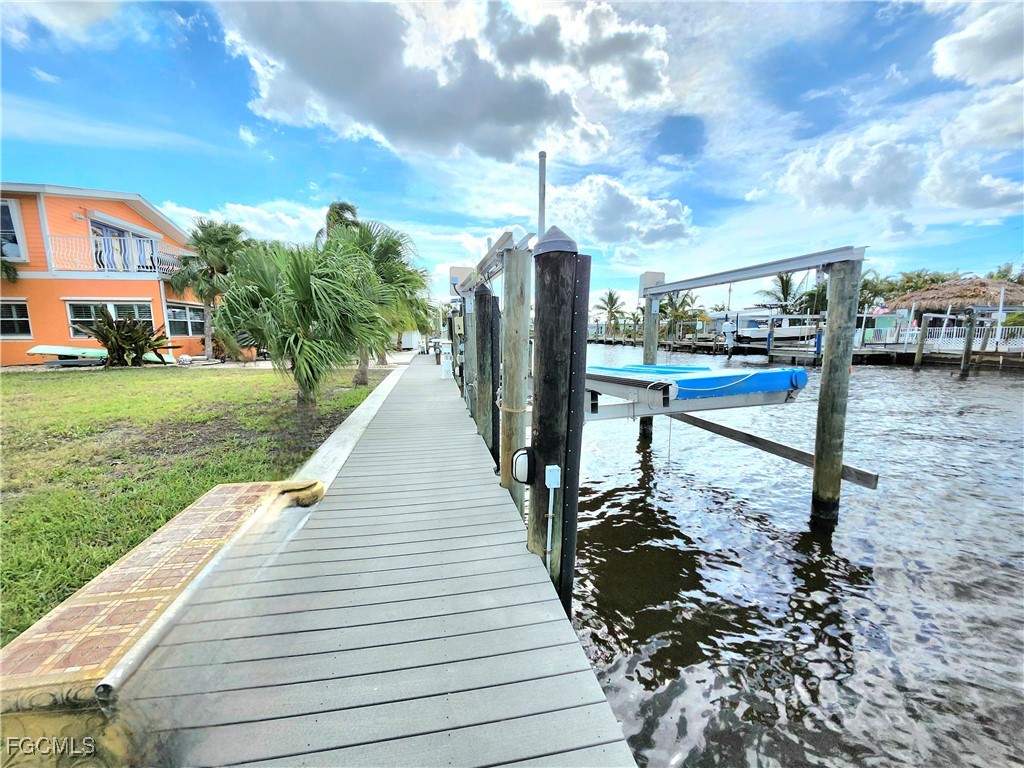 2596  Bayshore Drive