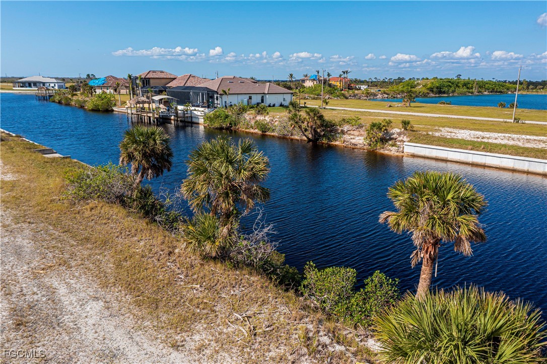 4527 NW 35th Terrace