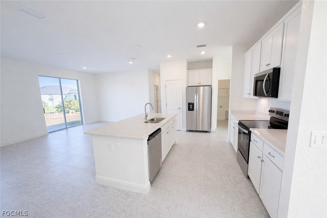 3529 NW 41st Place