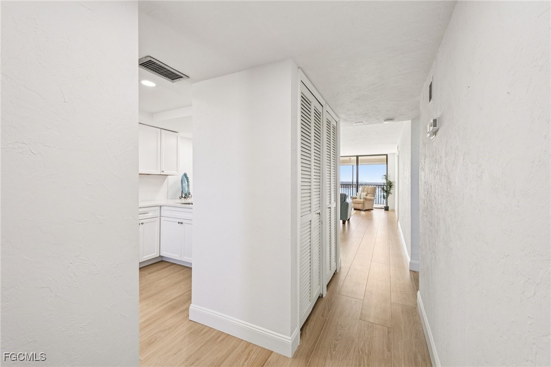 8400  Estero Boulevard, Apt 604