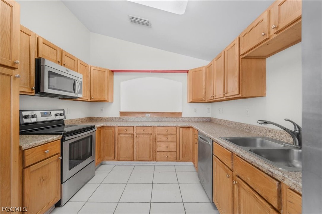 1302 NE 4th Terrace