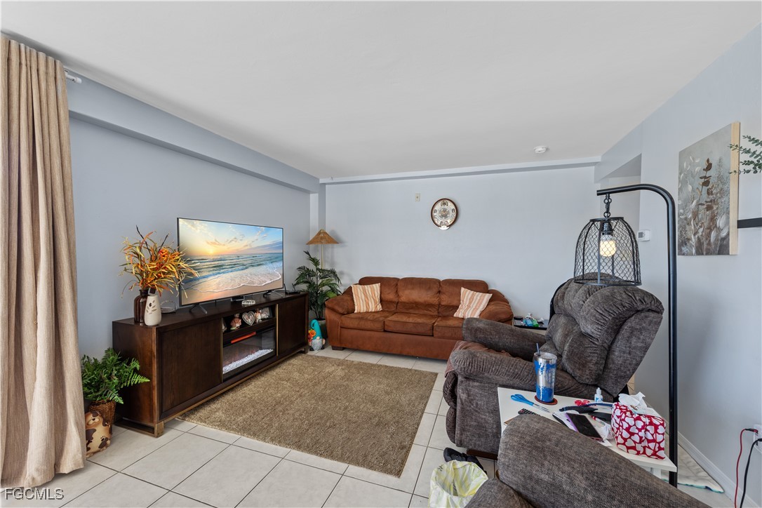 4807 Sunset Court, Apt 405