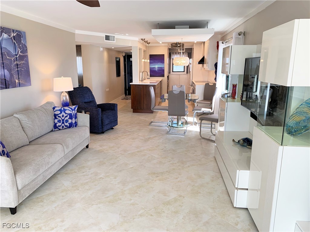 6400  Estero Boulevard, Apt 1000