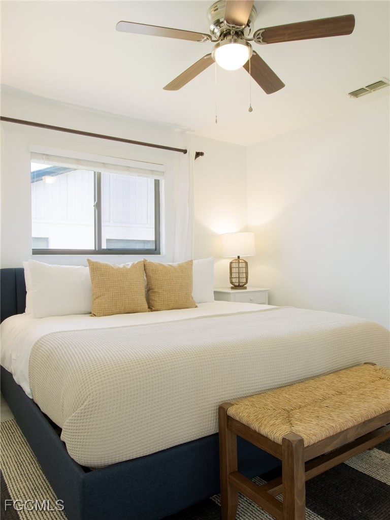5233 SW 11th Court