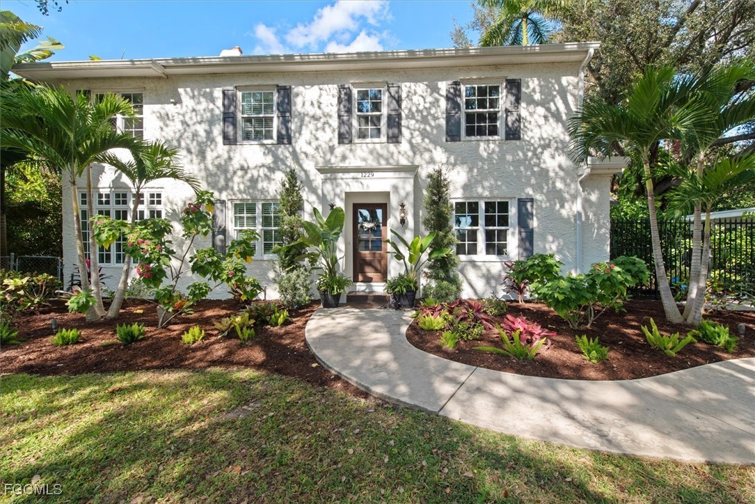 1229  Alhambra Drive