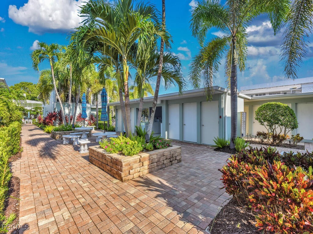 665 12th Avenue, Apt 665