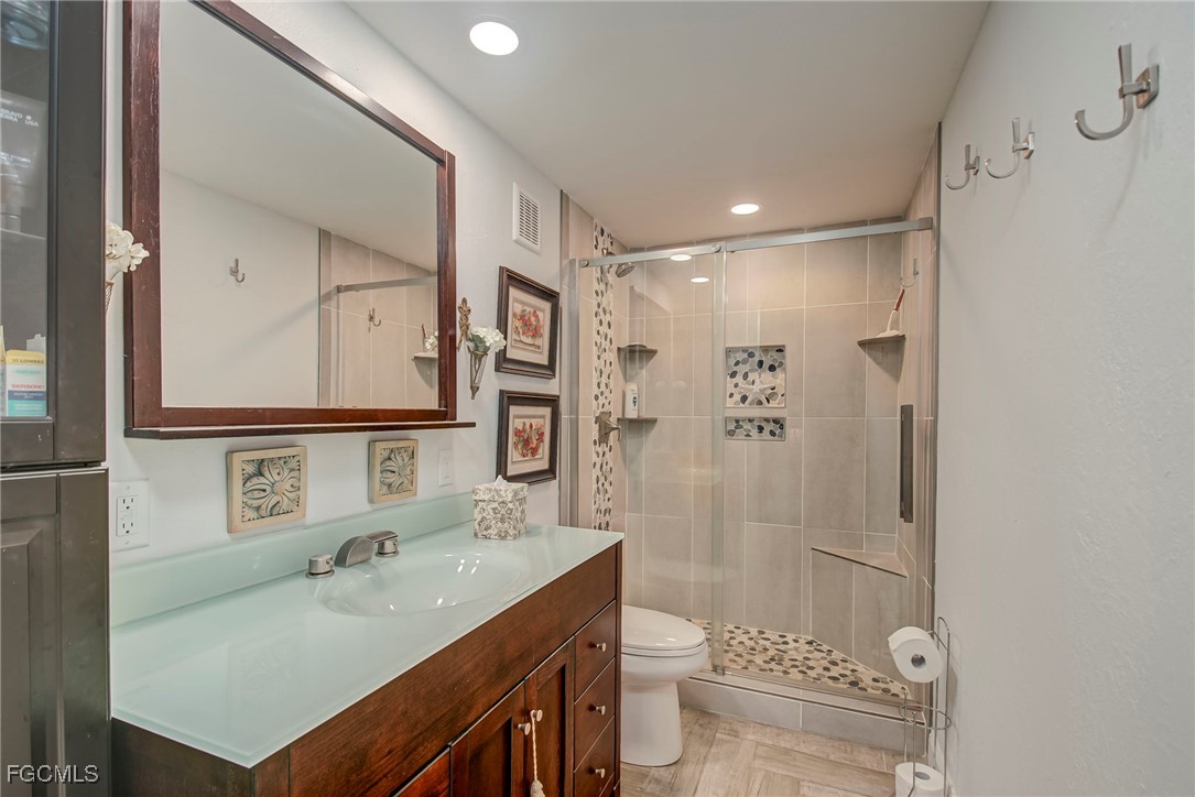 1438 Park Shore Circle, Apt 3