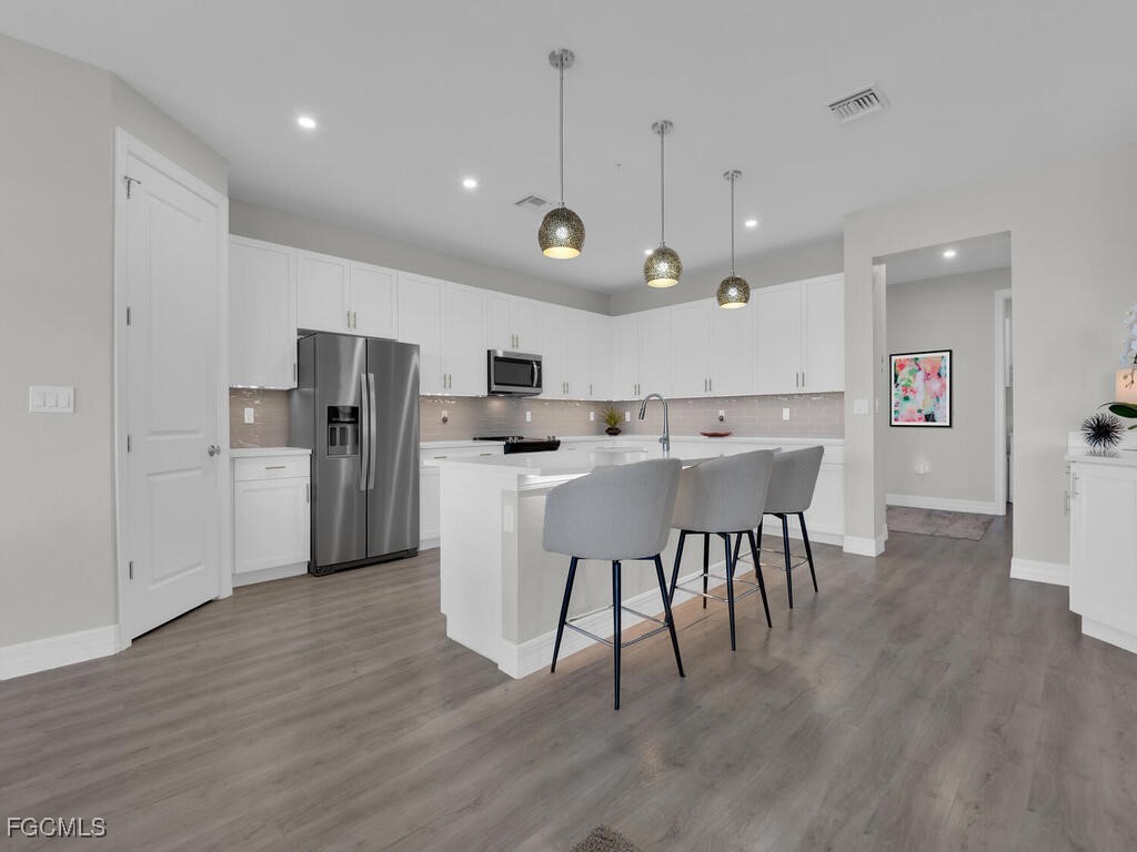 233  Indies Drive, Apt 201
