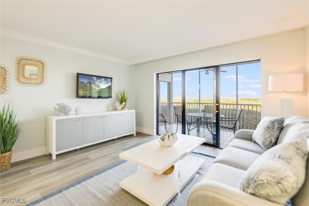 5122 Bayside Villas