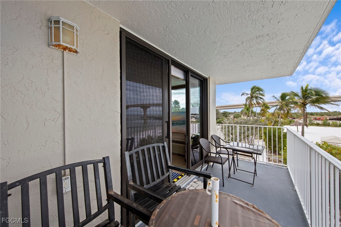 8701 Estero Boulevard, Apt 102