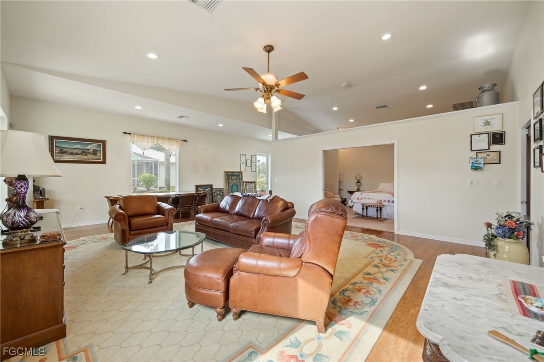 1197 April Avenue