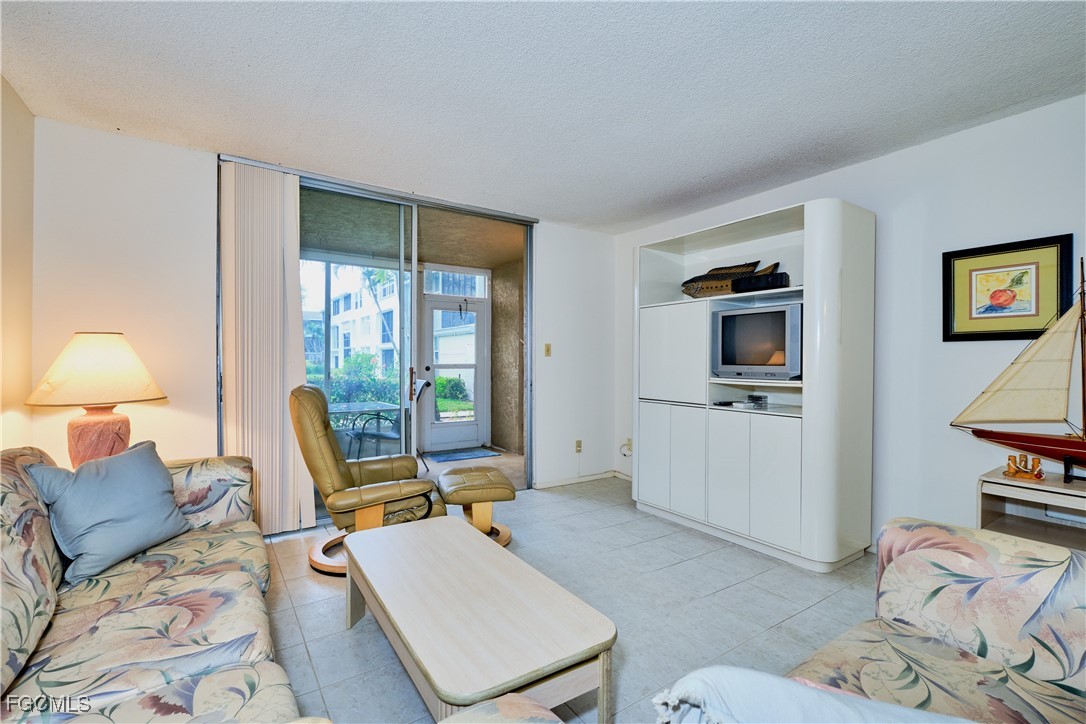 5959 Winkler Road, Apt 118