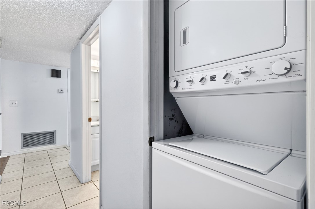 3150 Shorewood Lane, Apt 202