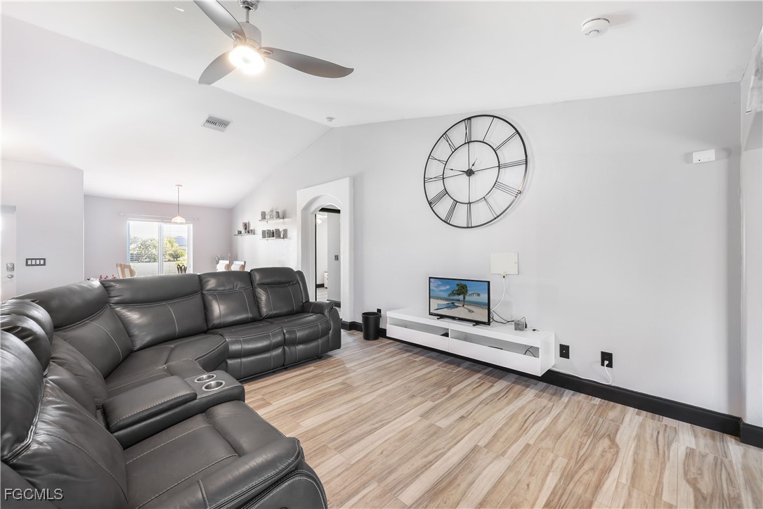 214 NW 25th Avenue