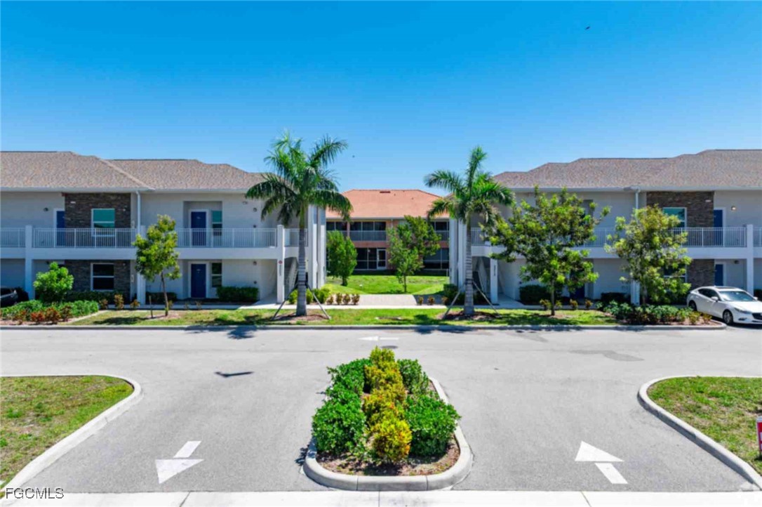 3313 SW 8th Place, Apt 206