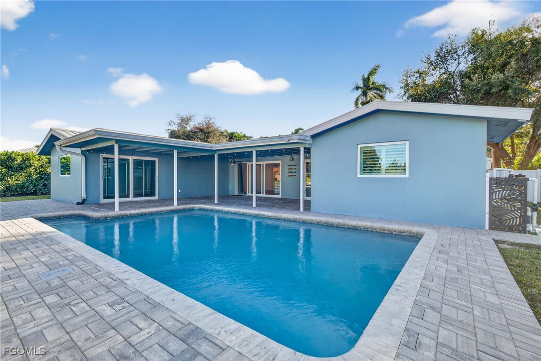 541  Bayside Drive
