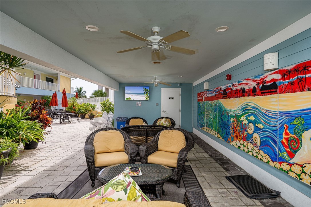 450  Old San Carlos Boulevard, Apt 303