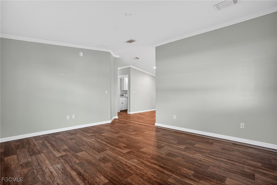 516  Menton Lane