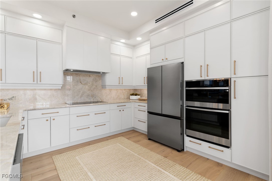 1131  Swallow Avenue, Apt PH-1