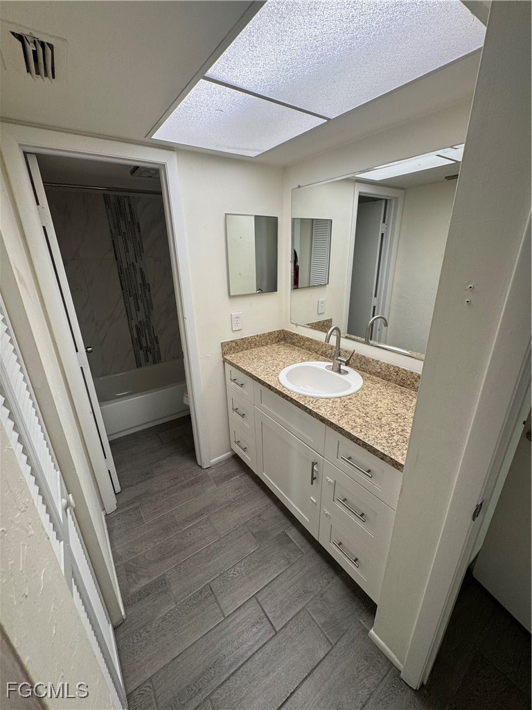 3705 Country Club Boulevard, Apt 1-12