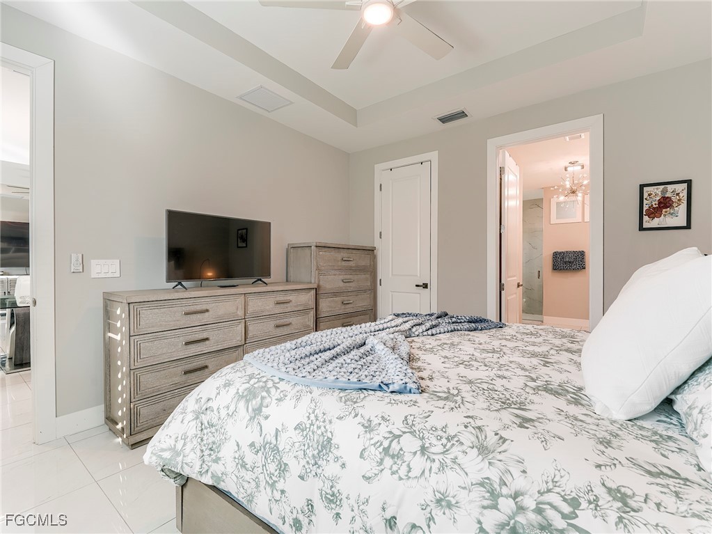 4238 NW 25th Terrace