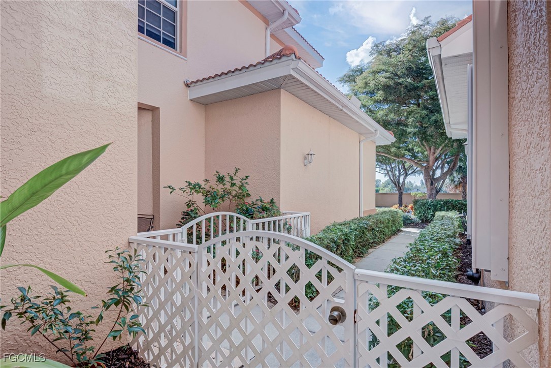14031 W Hyde Park Drive, Apt 101