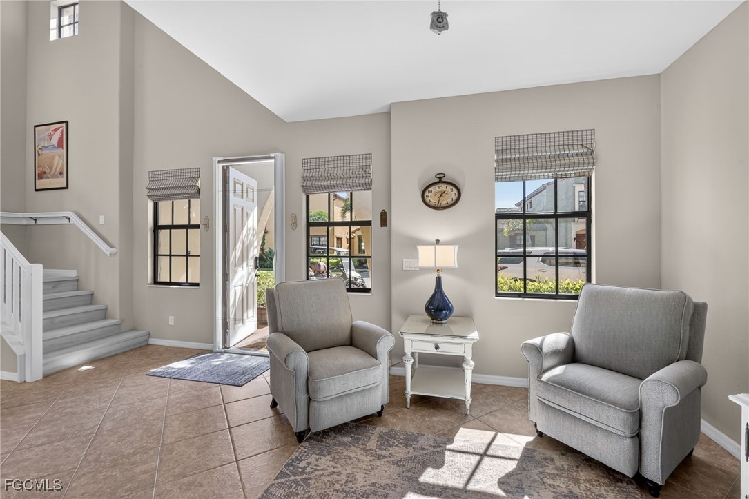 11220 PASEO GRANDE Boulevard, Apt 5207