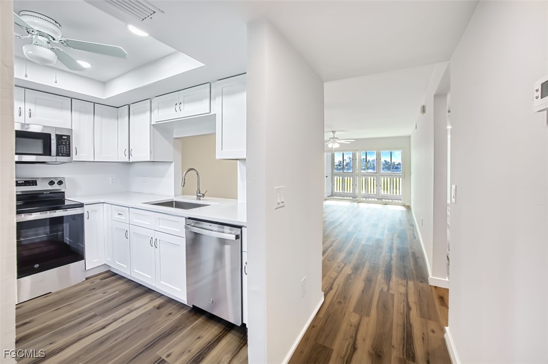 1740 Pine Valley Drive, Apt 215