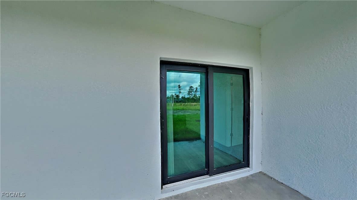 3106-3108 SE Santa Barbara Place