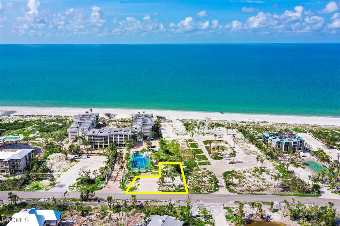 2807 W Gulf Drive