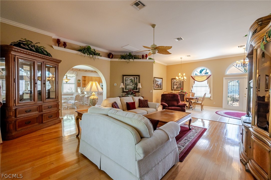20811  Athenian Lane