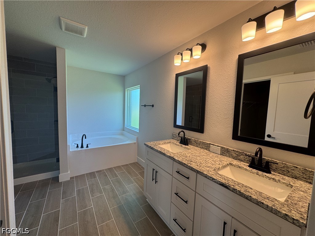 3613 NW 38th Terrace