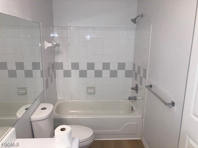 11490 Villa Grand, Apt 216