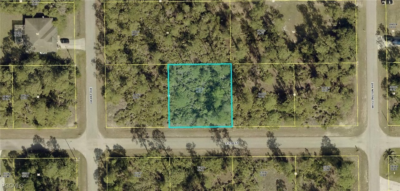 3403 E 9th Street