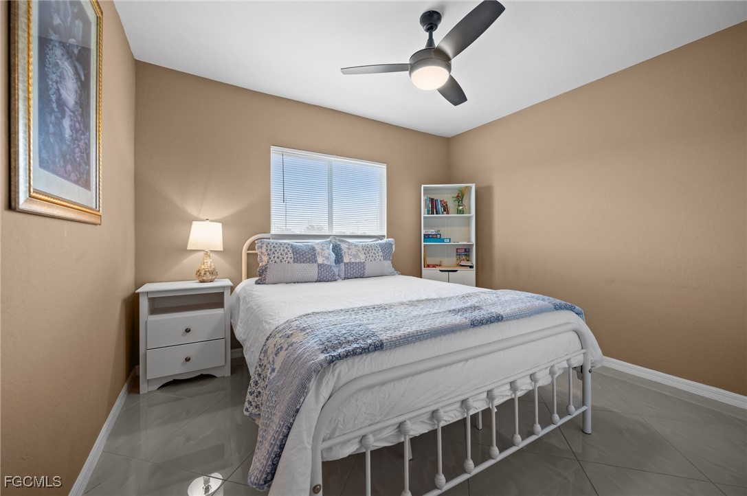 1214 SW Santa Barbara Place