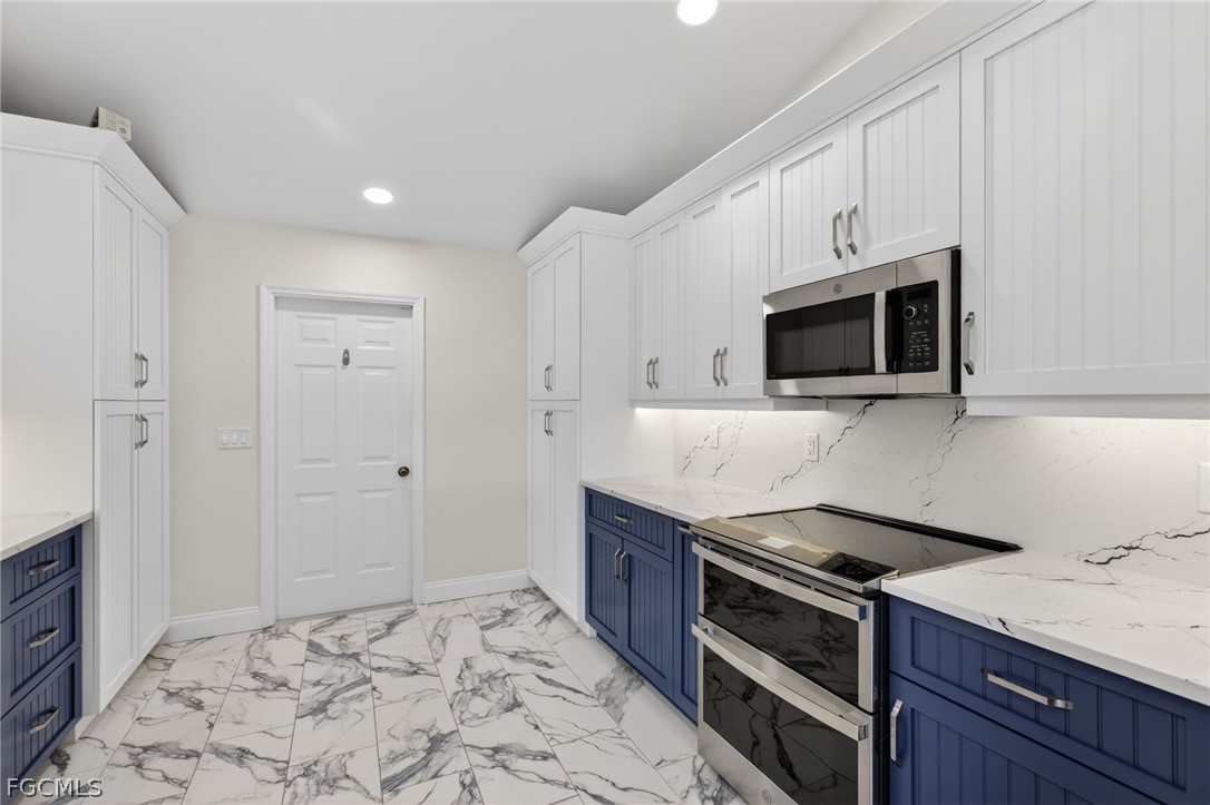 919 NW 6th Place