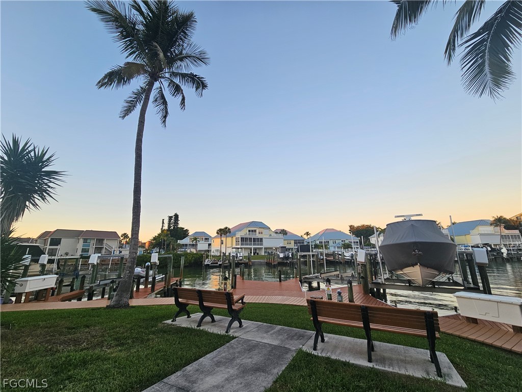   Hibiscus pointe #82 Bay Beach Lane