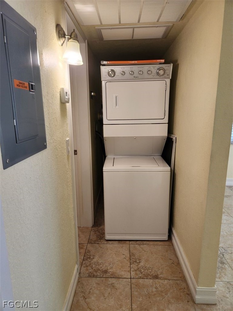 3175 Royalston Avenue, Apt 105