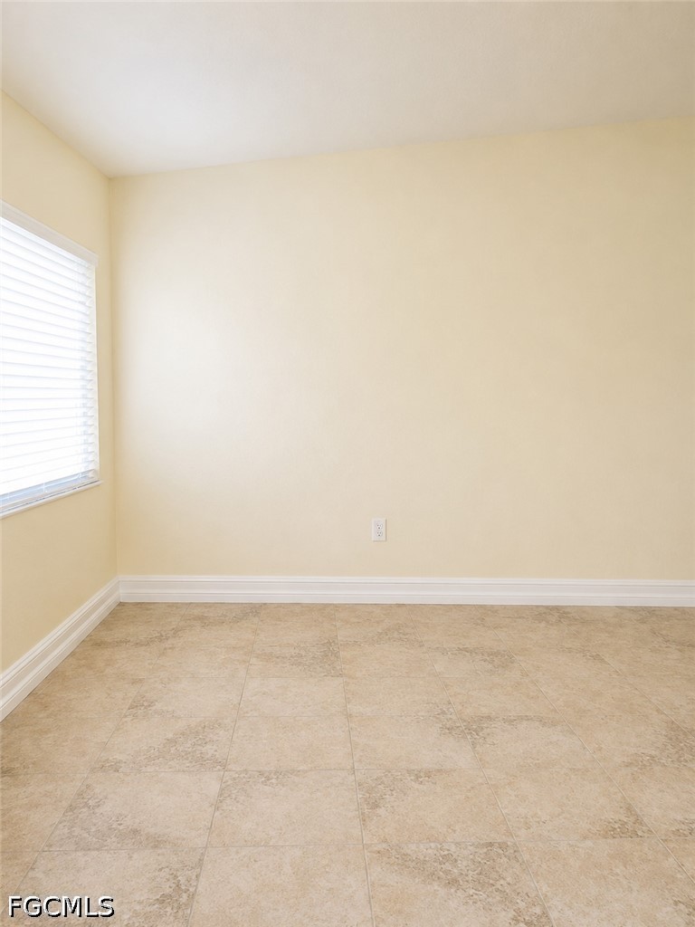 3175 Royalston Avenue, Apt 105
