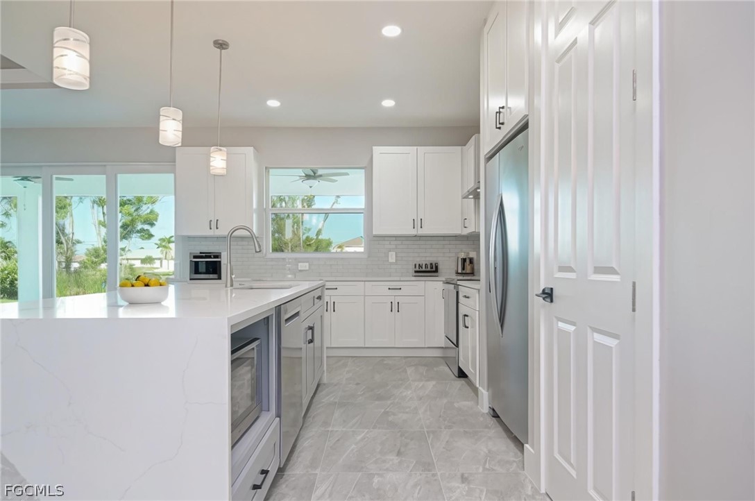 1202 SW 8th Place