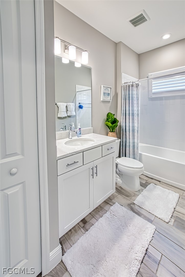 2925 Willow Ridge Court