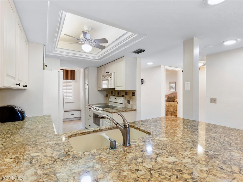 7500  Estero Boulevard, Apt 203