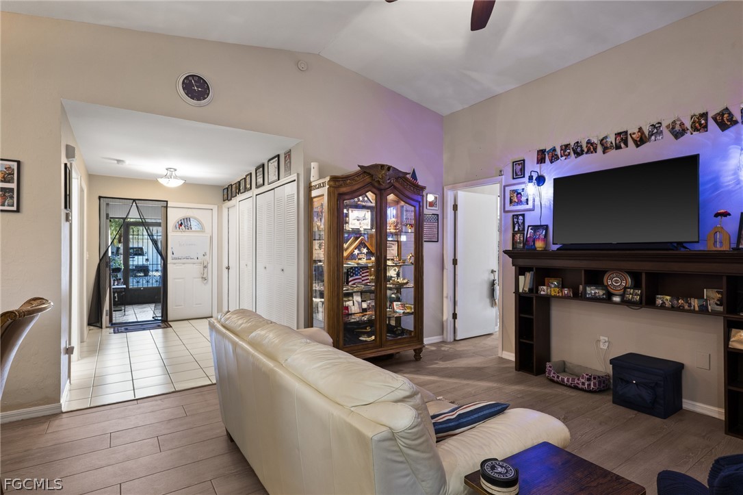 5521  Longleaf Drive