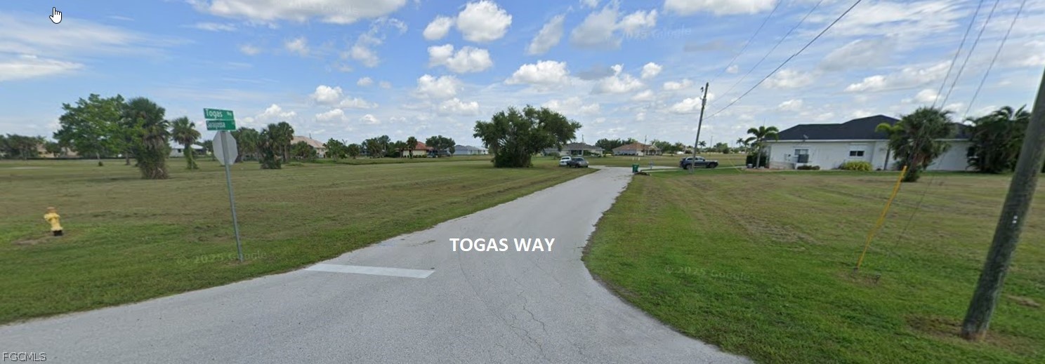 16429  Togas Way