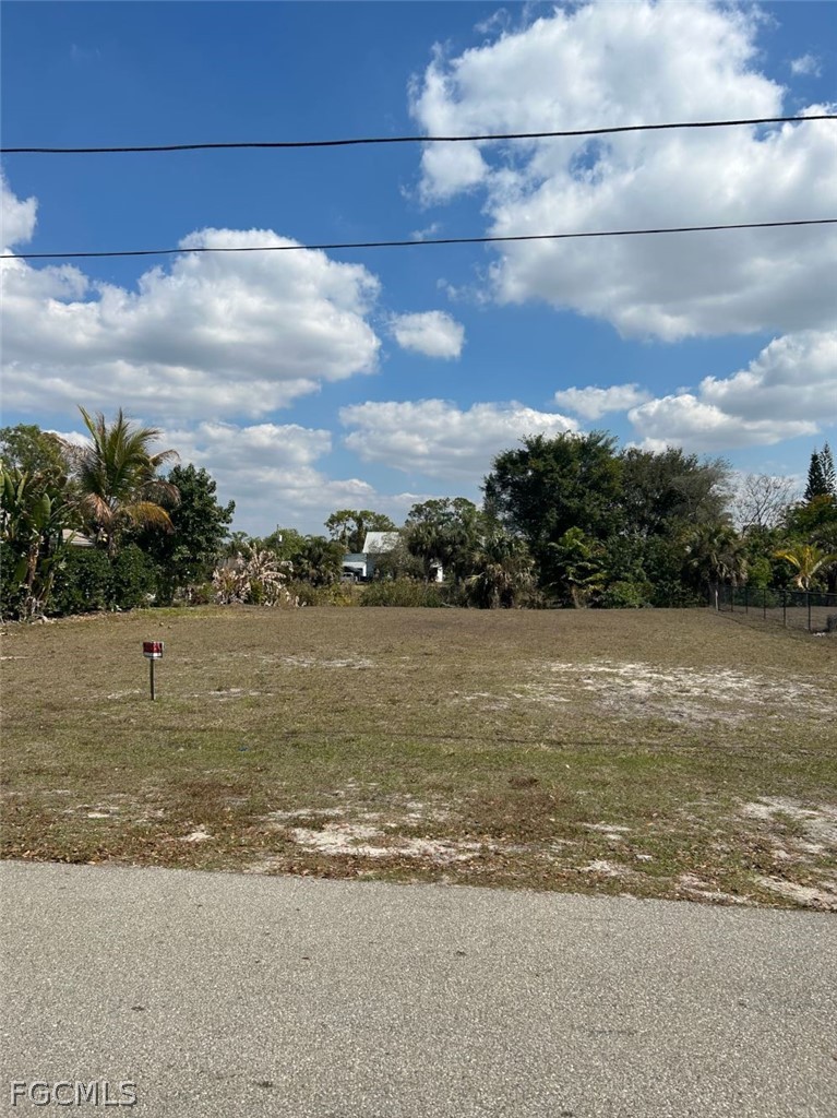 2211  Safe Harbour Court