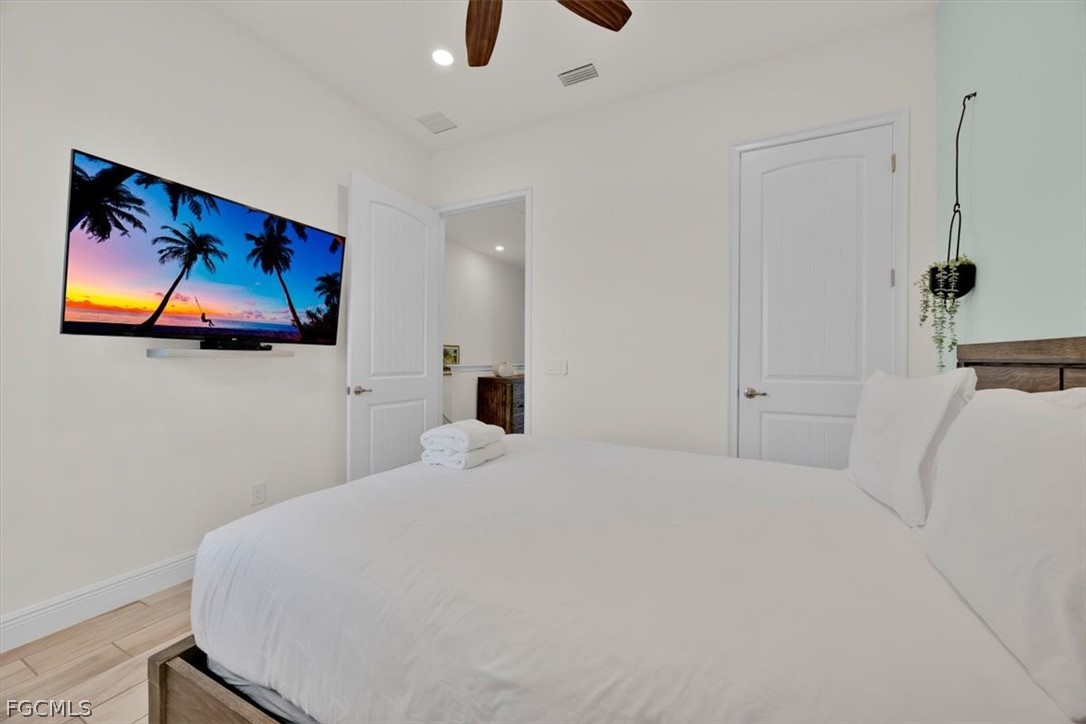 8021 Sandy Toes Way
