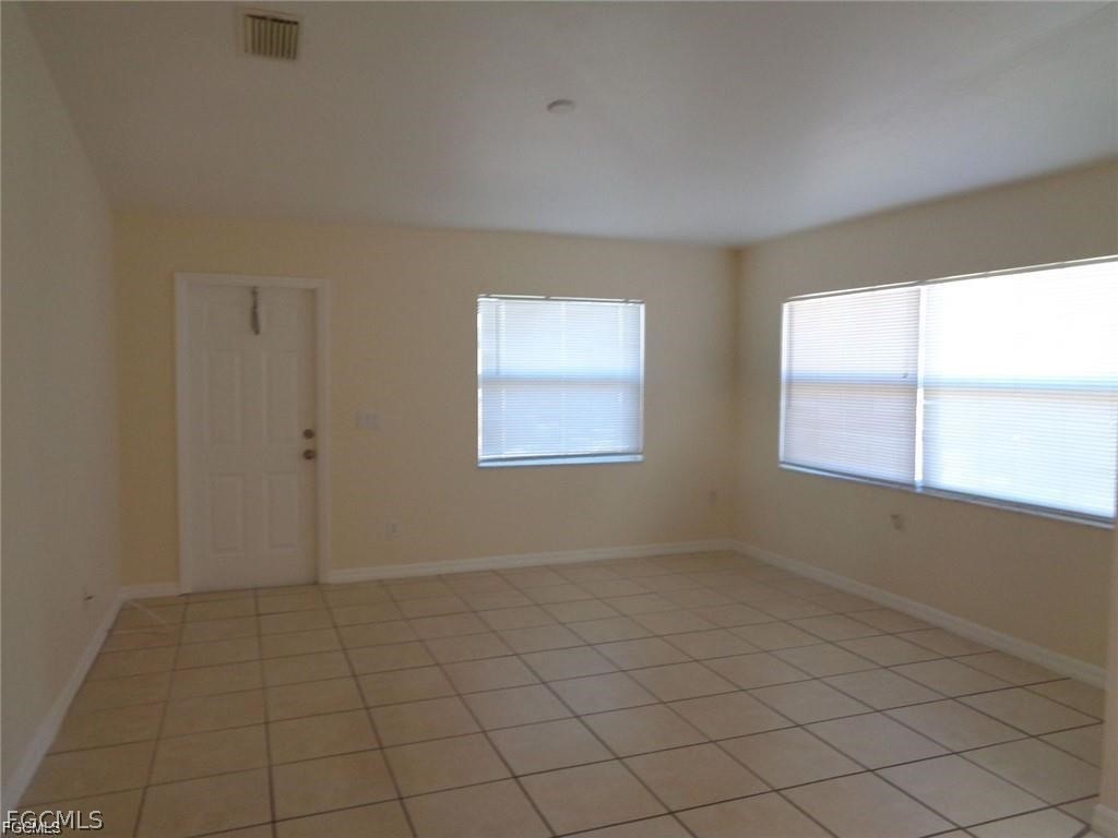 1247 Bacon Avenue, Apt Unit A & Uni